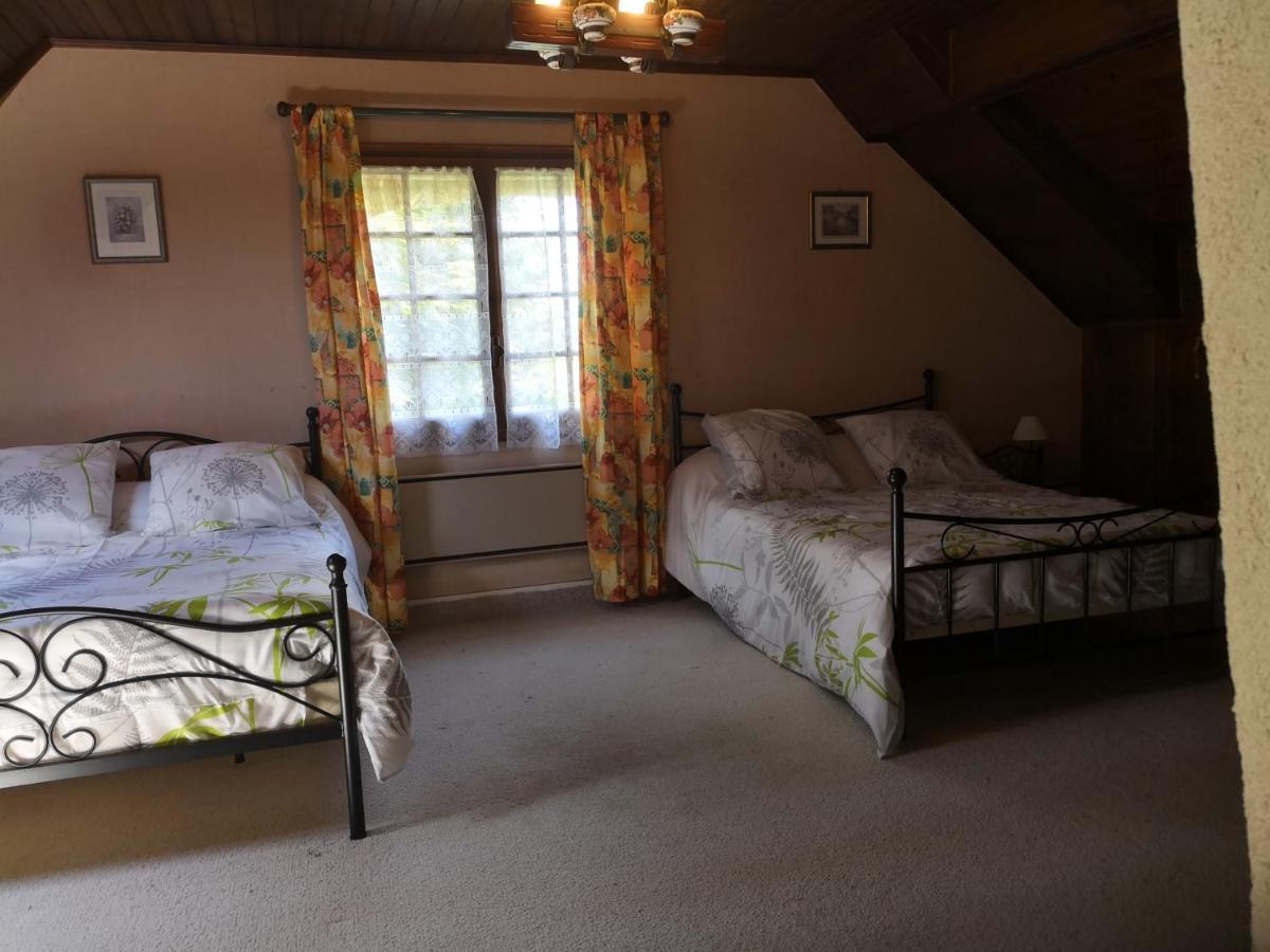 Au Jardin Fleuri Bed & Breakfast Secondigny Eksteriør bilde